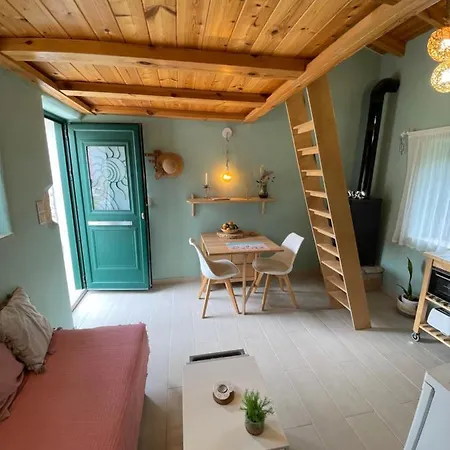Maria's Peaceful Nest * ハニア